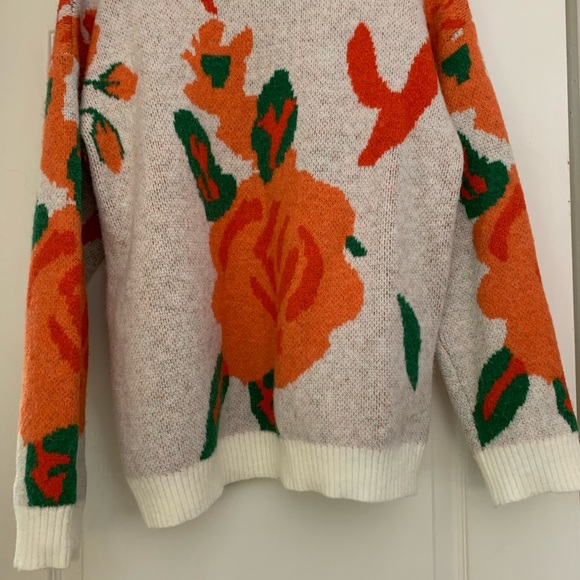 Floral Sweater - Picture 2 of 7